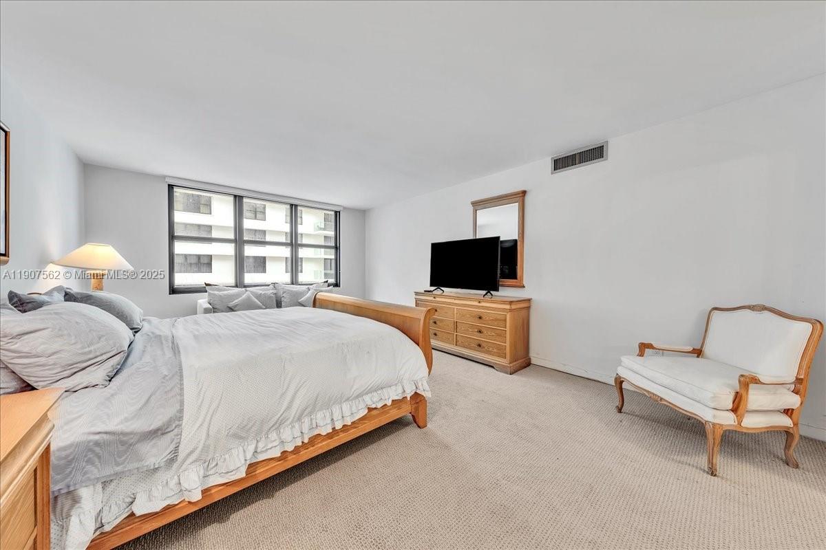 BALMORAL CONDO - Residential