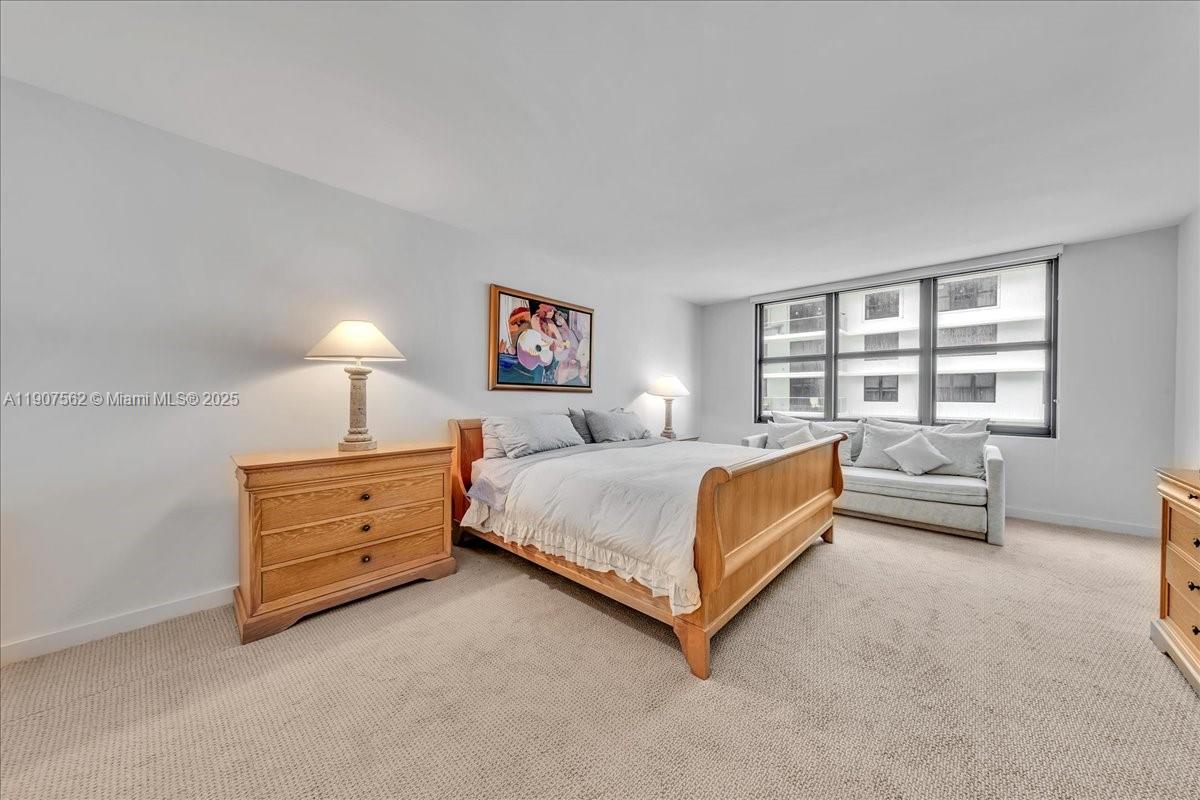 BALMORAL CONDO - Residential