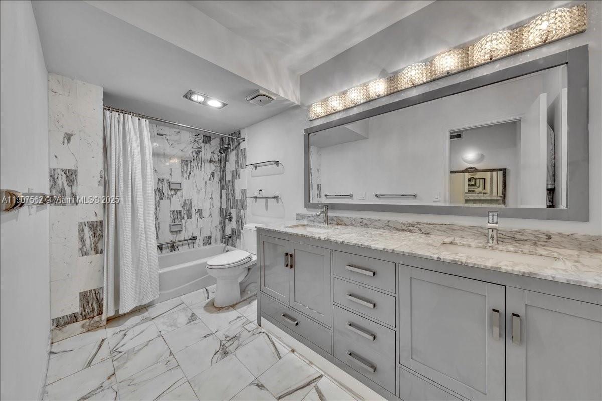 BALMORAL CONDO - Residential