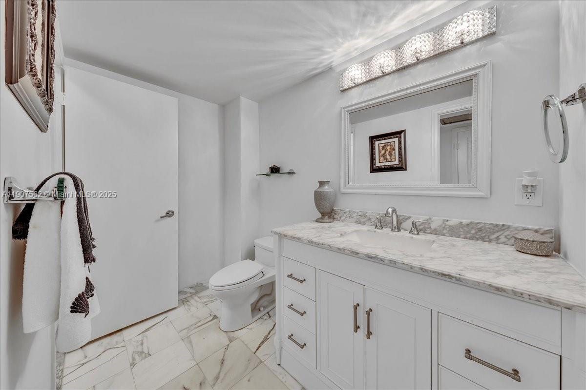 BALMORAL CONDO - Residential