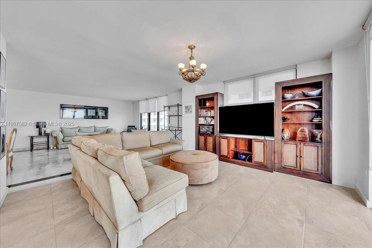 BALMORAL CONDO - Residential