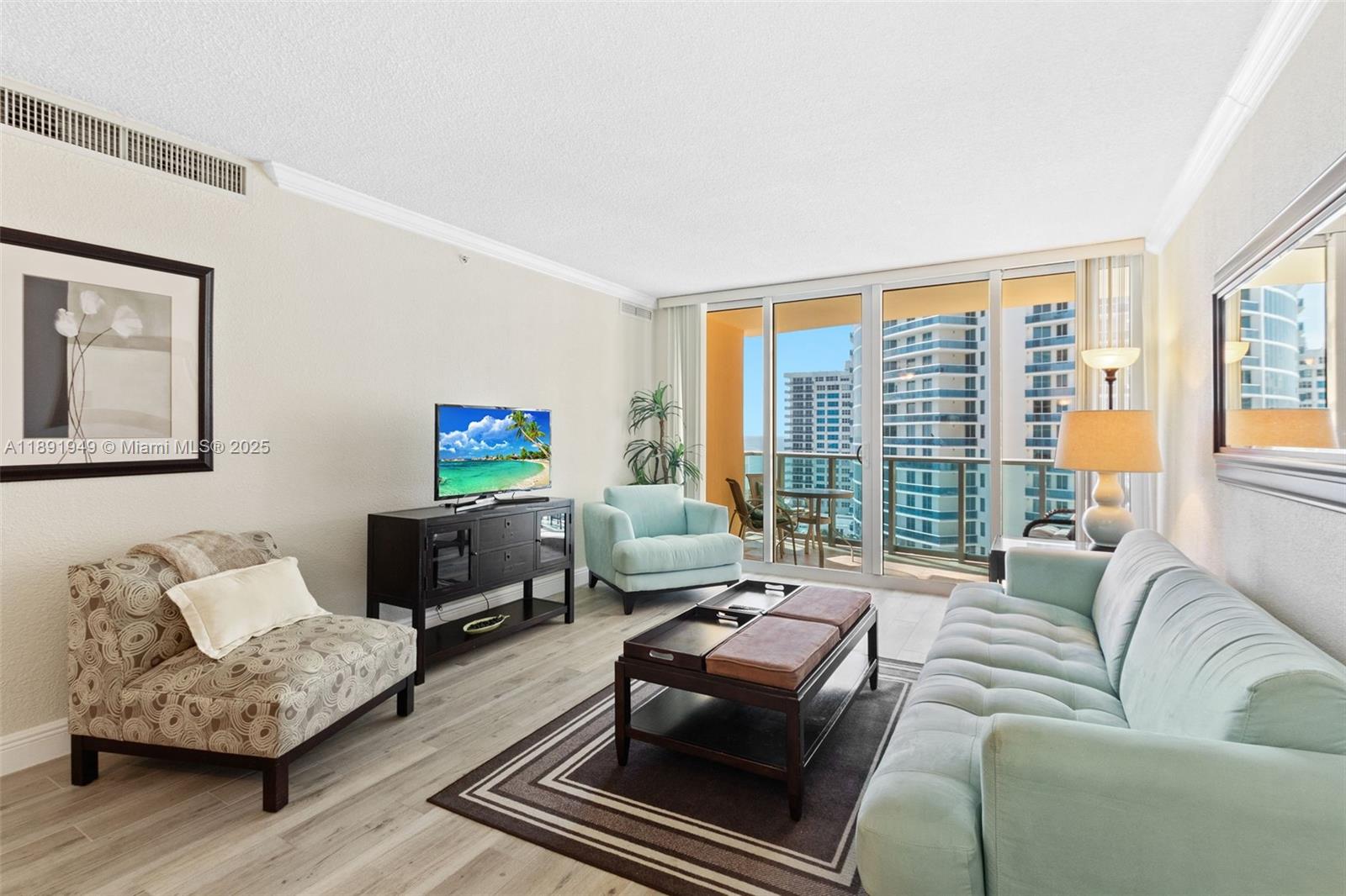 THE WAVE CONDO - Residential