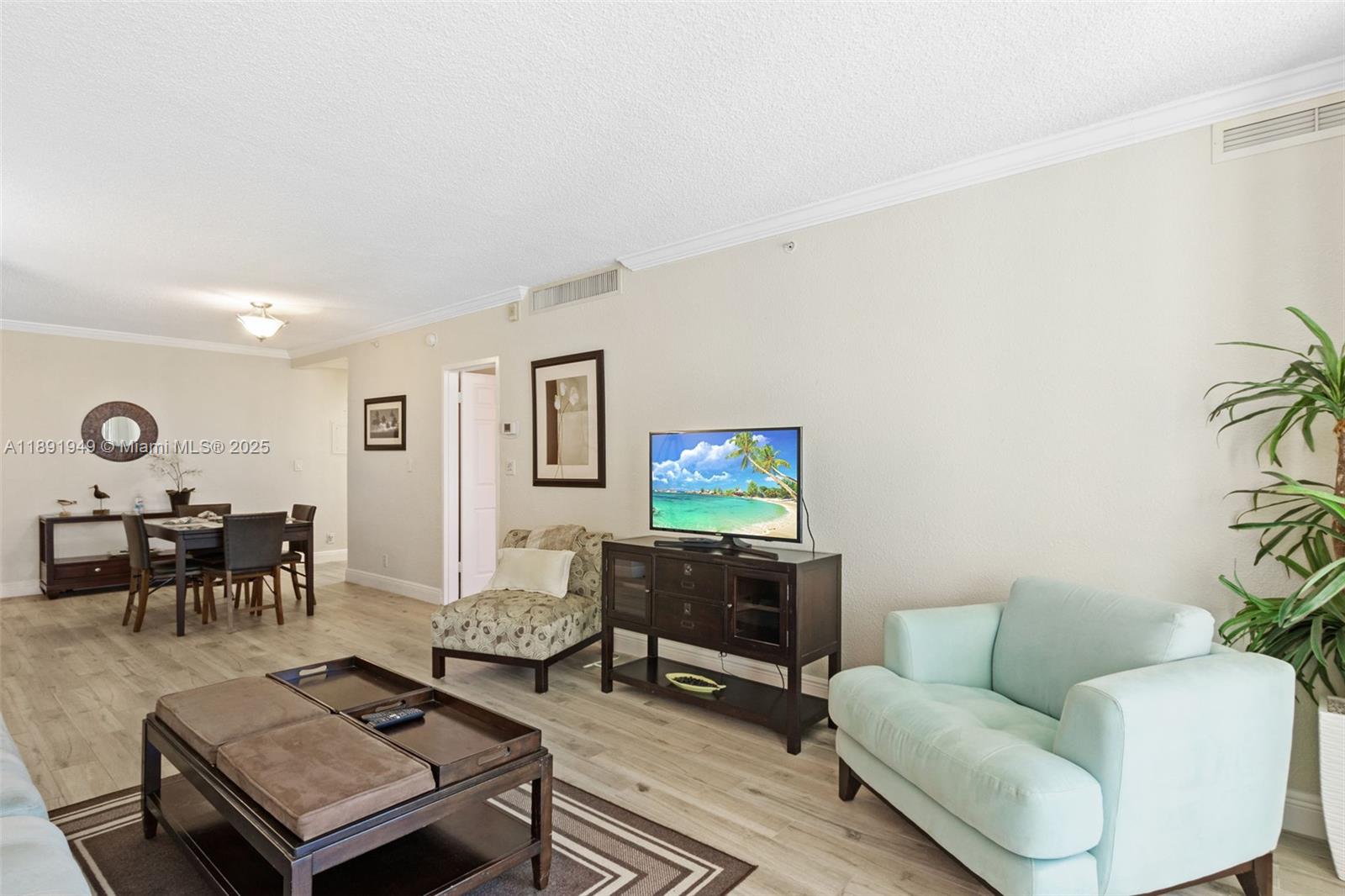 THE WAVE CONDO - Residential