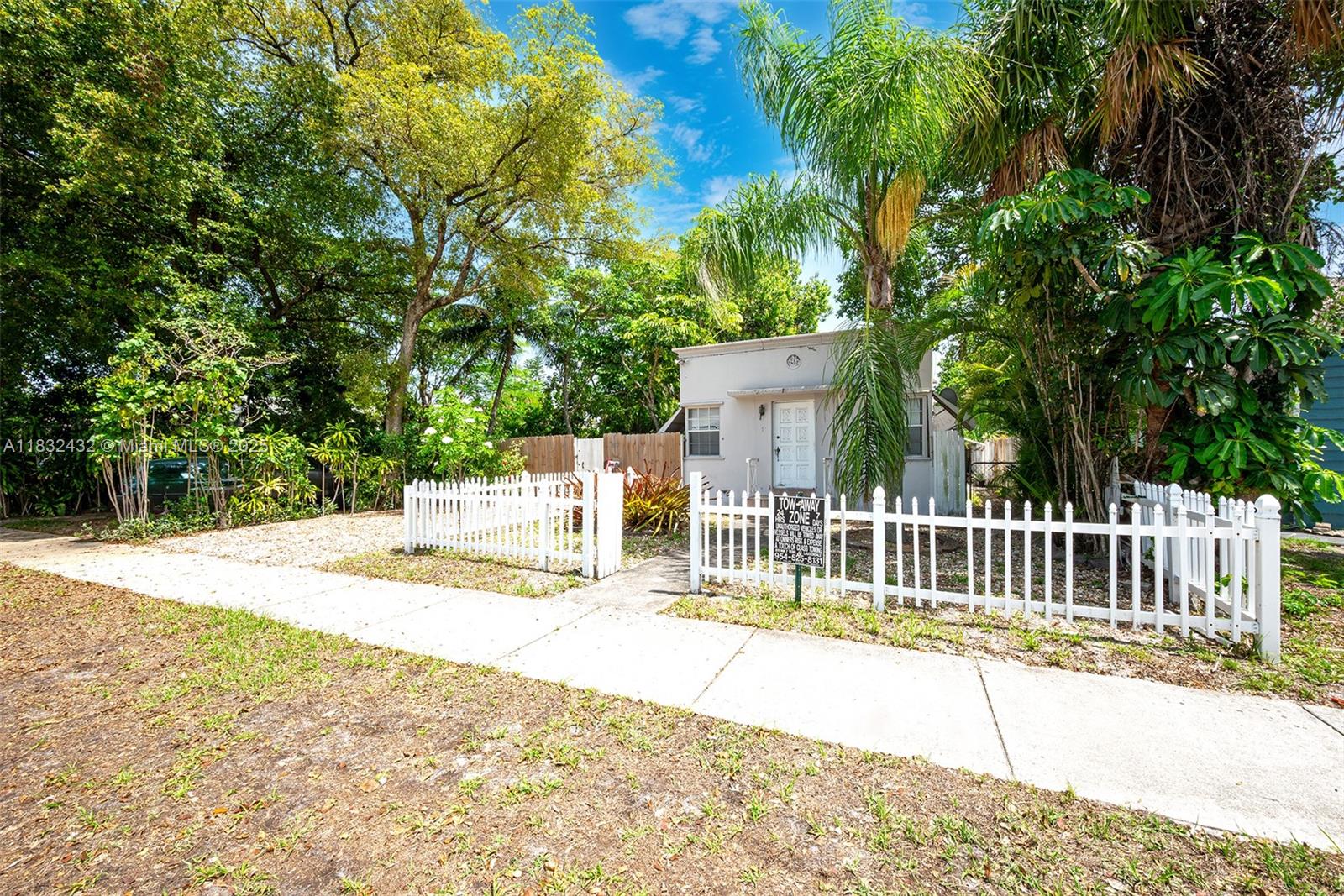 1922 Mckinley St 3
