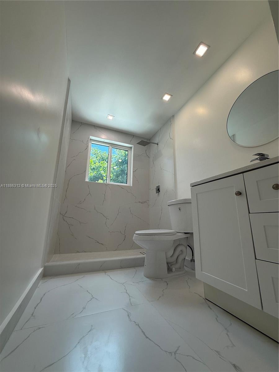 HOLIDAY HOUSE SEC 1 - Residential