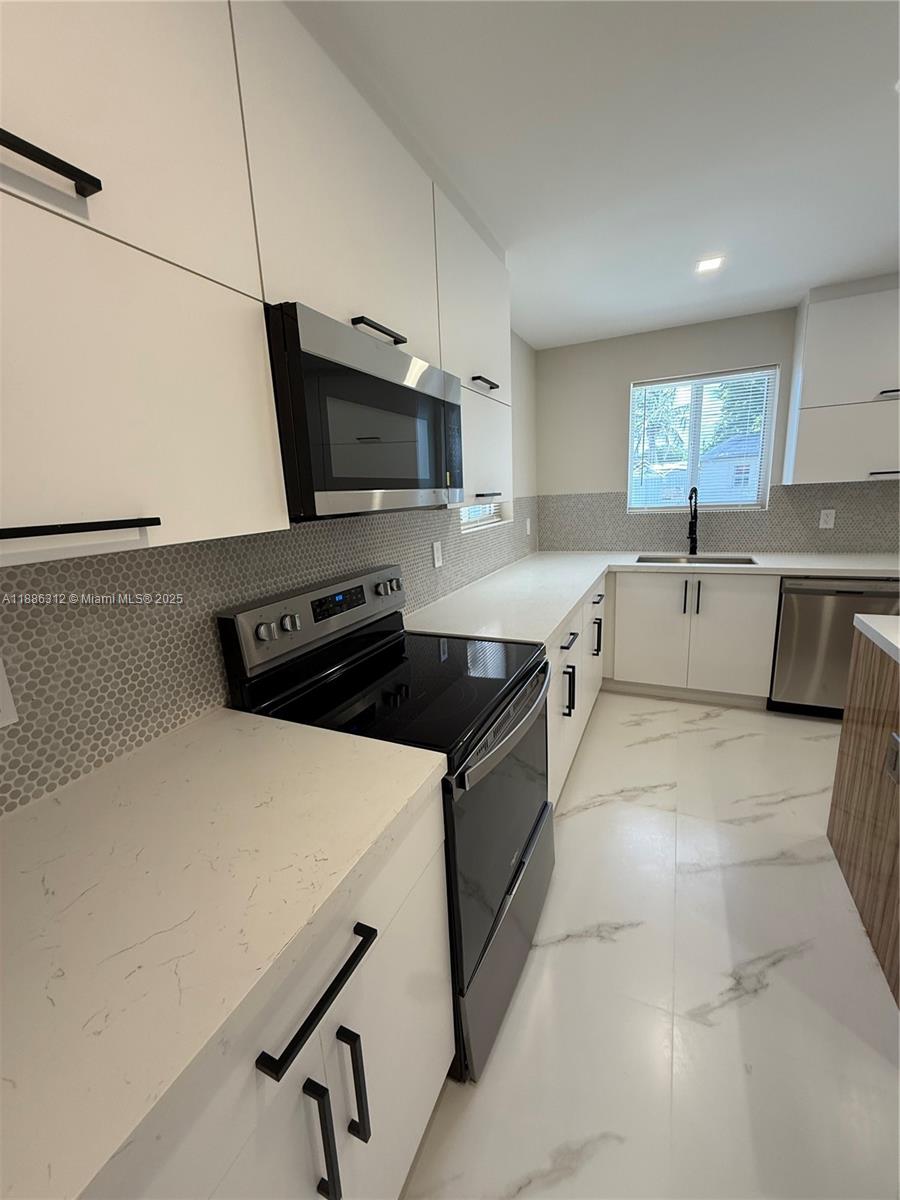 HOLIDAY HOUSE SEC 1 - Residential