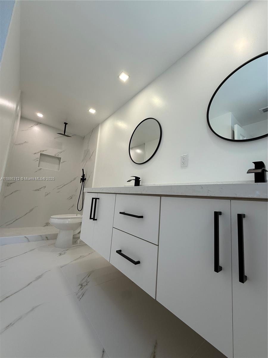 HOLIDAY HOUSE SEC 1 - Residential