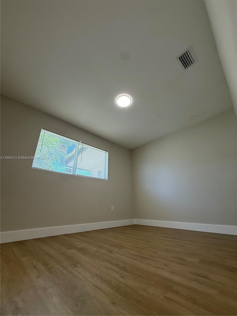 HOLIDAY HOUSE SEC 1 - Residential