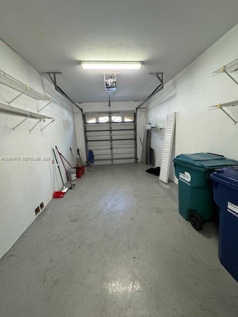 REGATTA POINTE CONDO NO T - Residential Lease