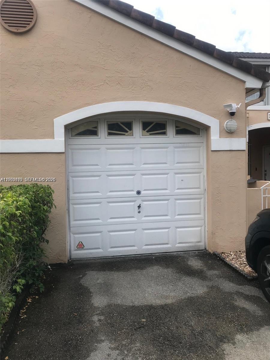 REGATTA POINTE CONDO NO T - Residential Lease