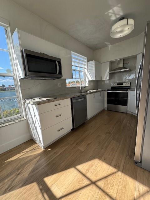 REGATTA POINTE CONDO NO T - Residential Lease