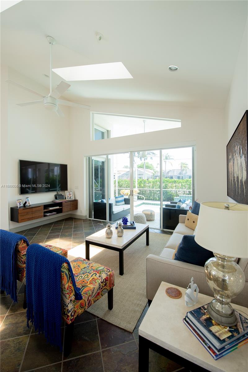 Santa Barbara - Residential