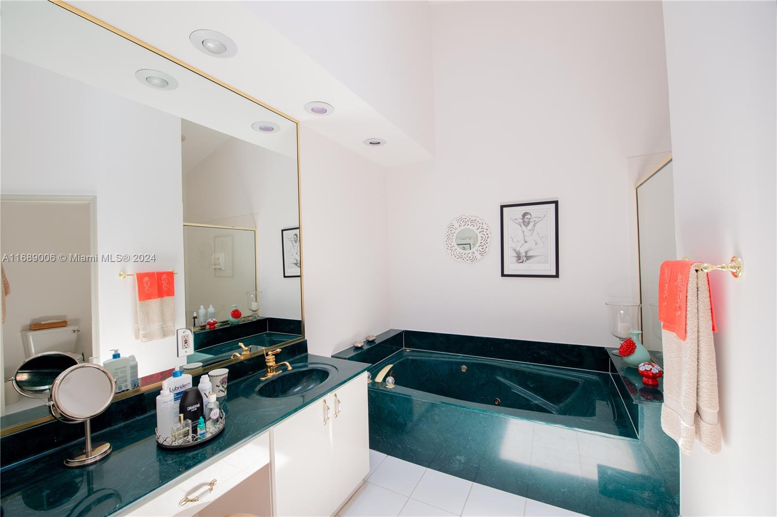 Santa Barbara - Residential