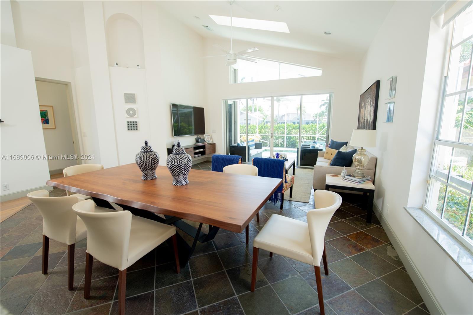 Santa Barbara - Residential