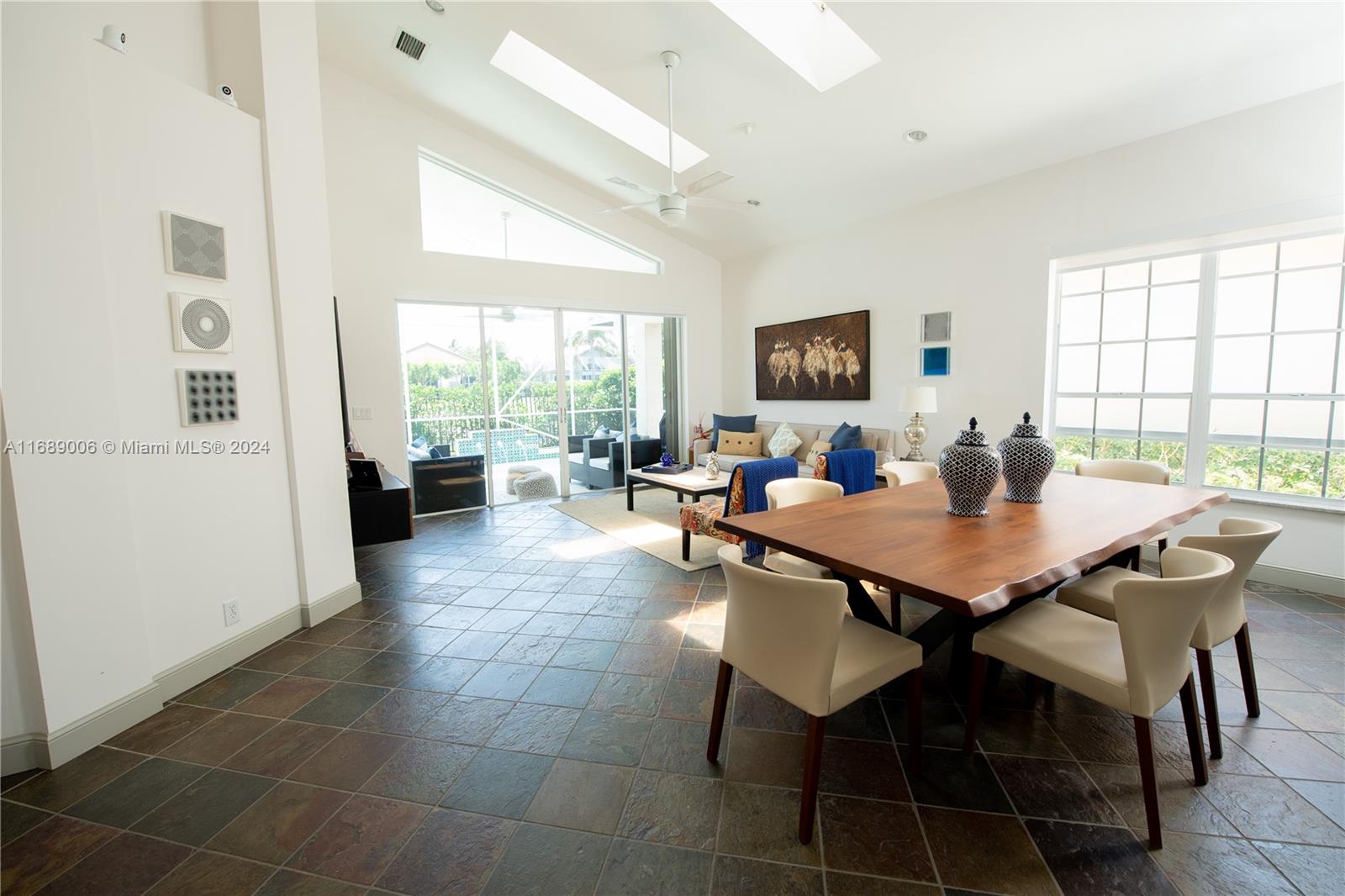 Santa Barbara - Residential