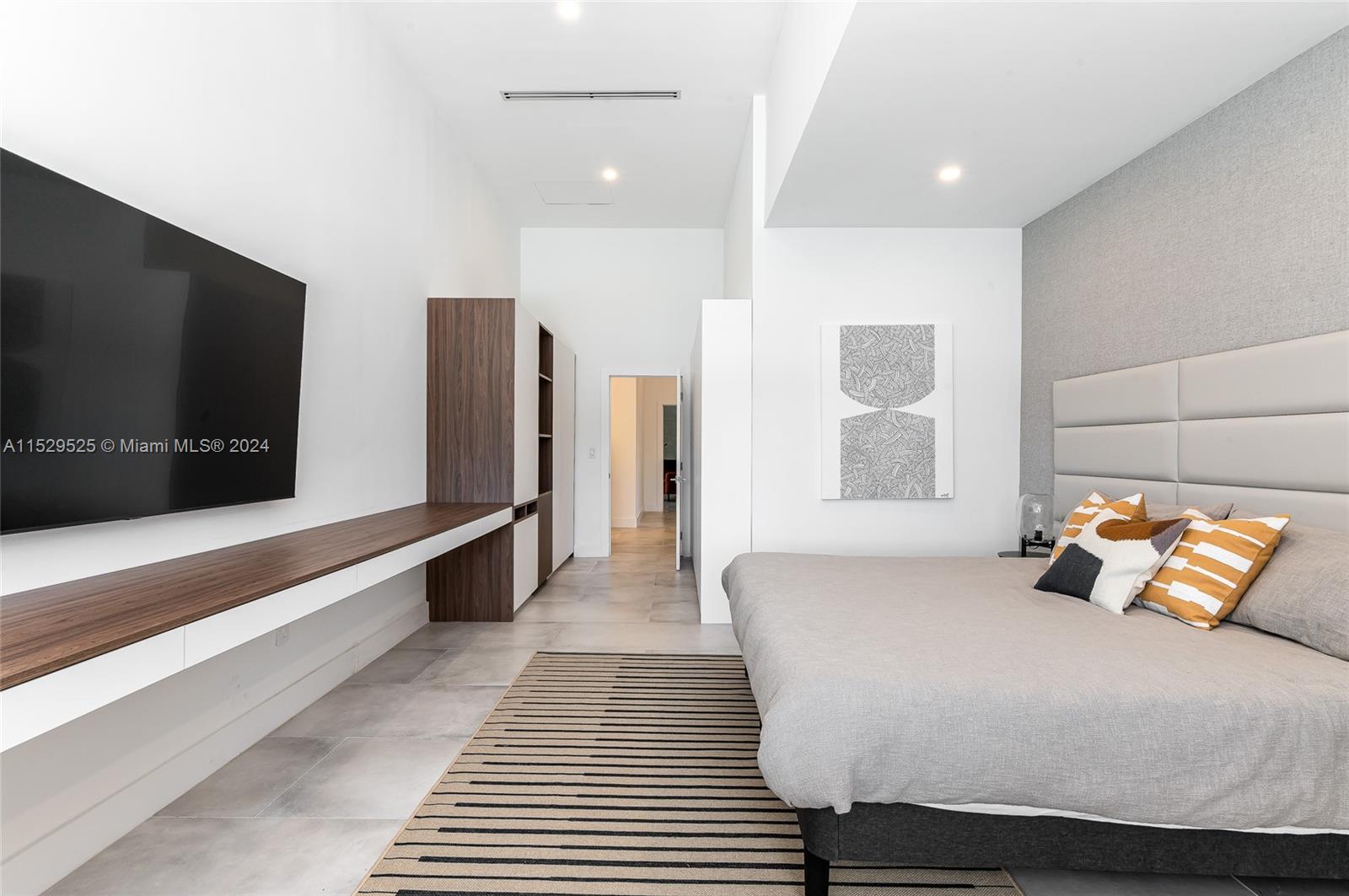 ENCHANTED LAKE - Residential Lease