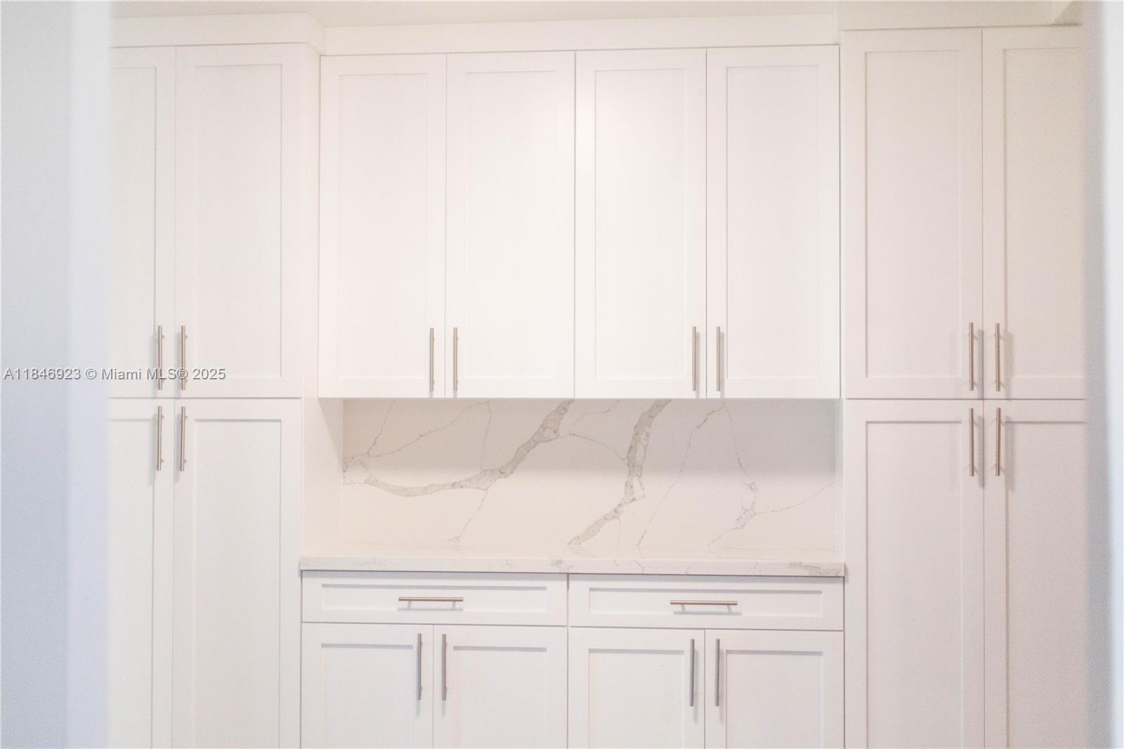 COUNTRY CLUB ESTATES SEC - Residential Lease