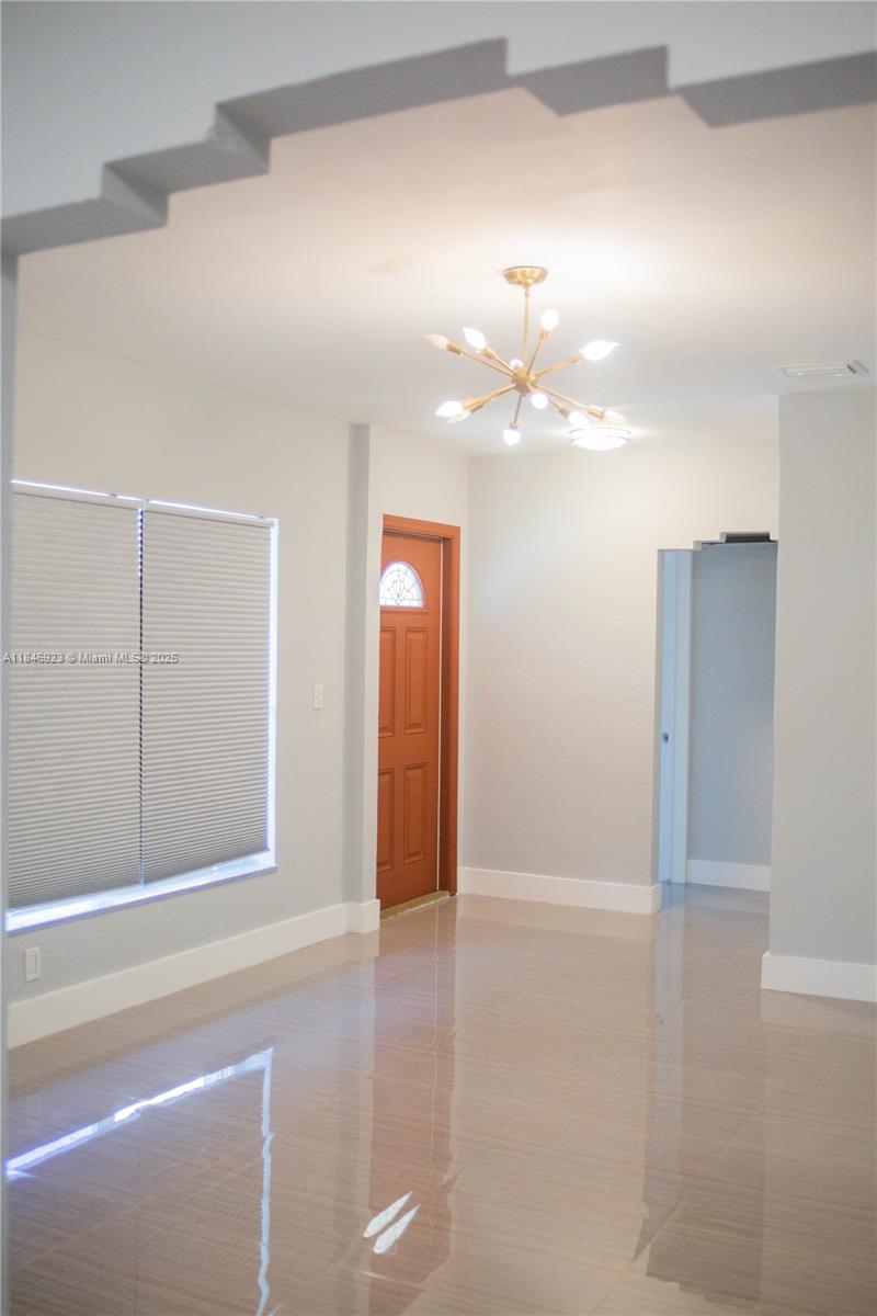 COUNTRY CLUB ESTATES SEC - Residential Lease