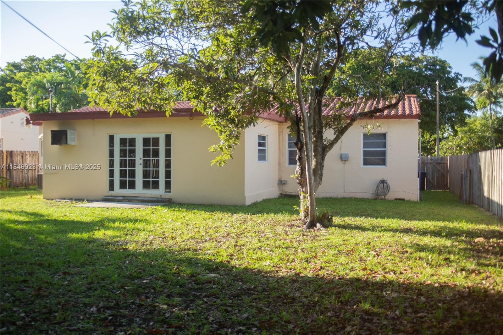 COUNTRY CLUB ESTATES SEC - Residential Lease