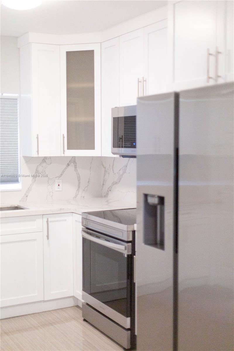 COUNTRY CLUB ESTATES SEC - Residential Lease