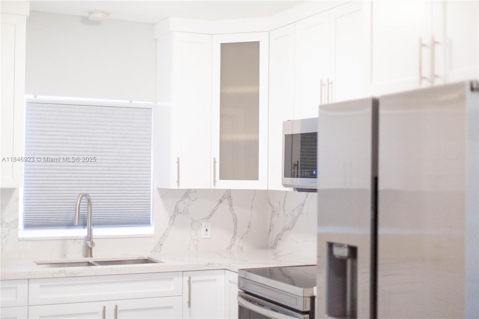 COUNTRY CLUB ESTATES SEC - Residential Lease