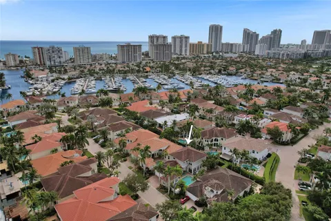 928 Captiva Dr, Hollywood, FL 33019 - MLS#: A11679835