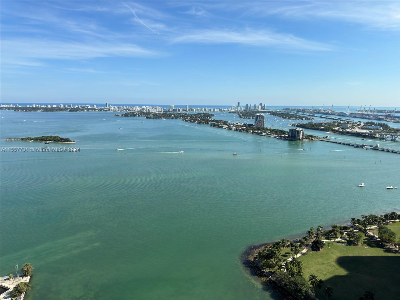 PARAMOUNT BAY CONDO - Residential