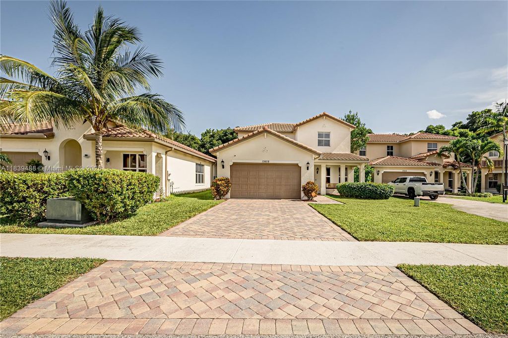 Photo of 10608 NW 36th St, Coral Springs, FL 33065 (MLS # A11839488)