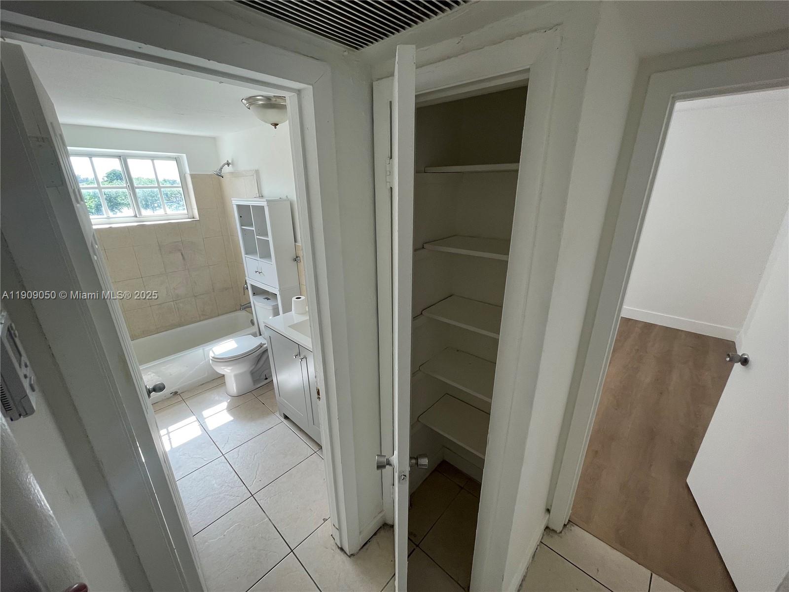 THE WHITE HOUSE CONDO - Residential Lease