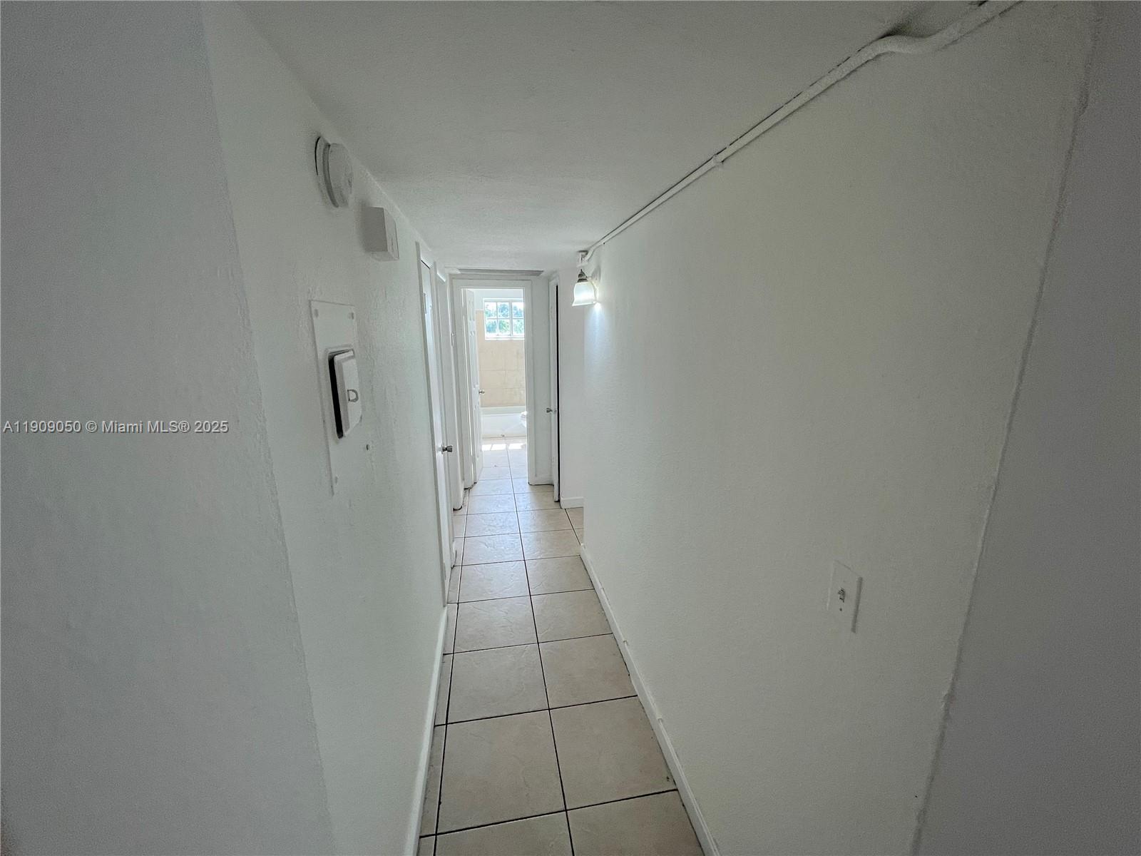 THE WHITE HOUSE CONDO - Residential Lease