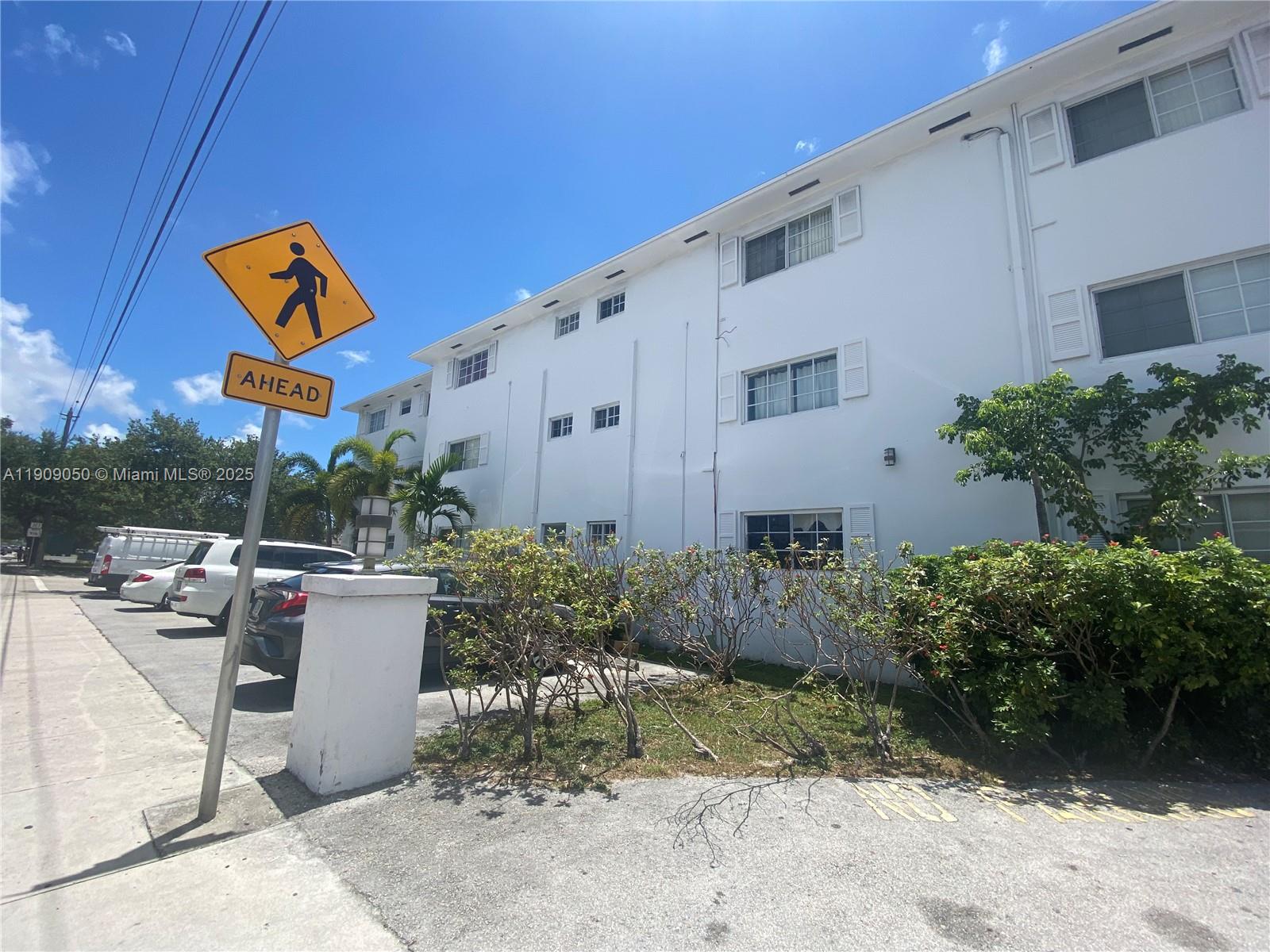 THE WHITE HOUSE CONDO - Residential Lease