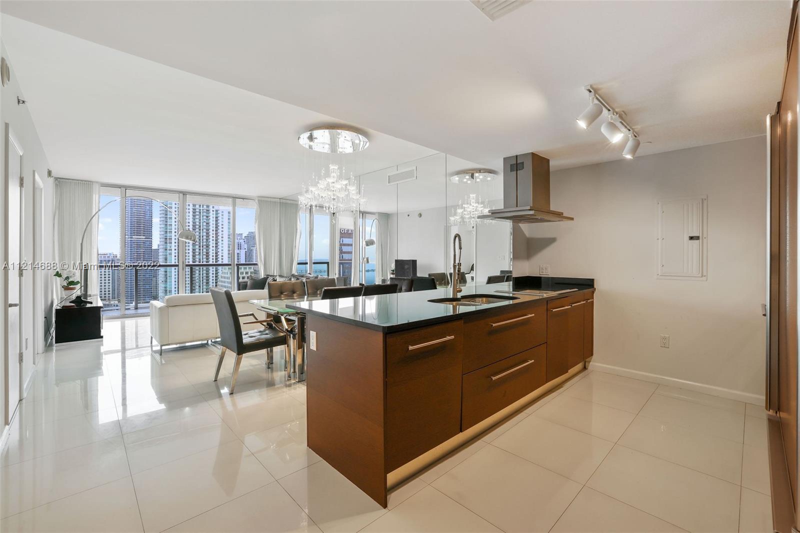 495 Brickell Ave 3903