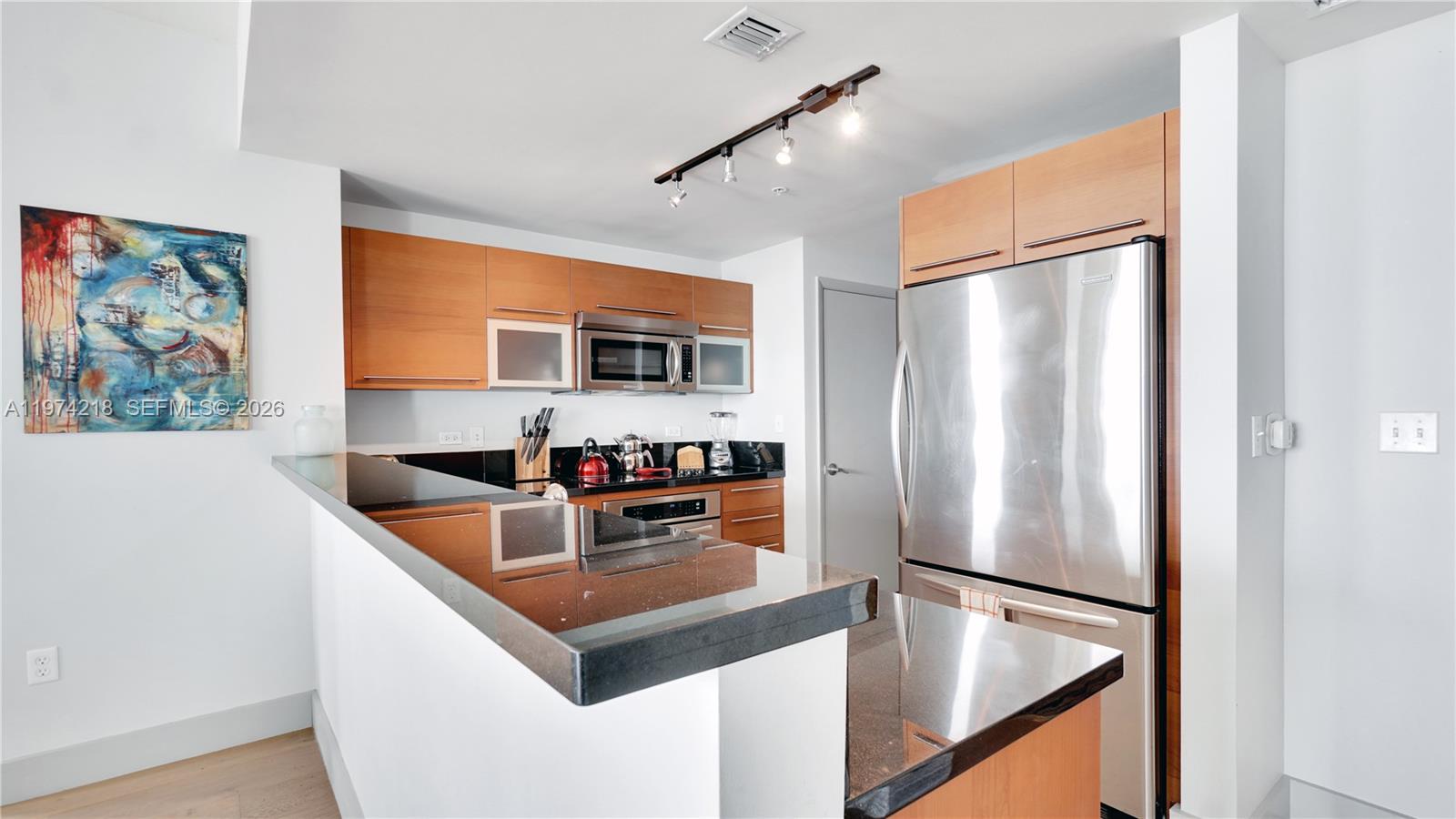 244 Biscayne Blvd 2209