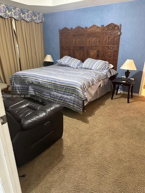 THE COURTS AT DORAL ISLES - Residential