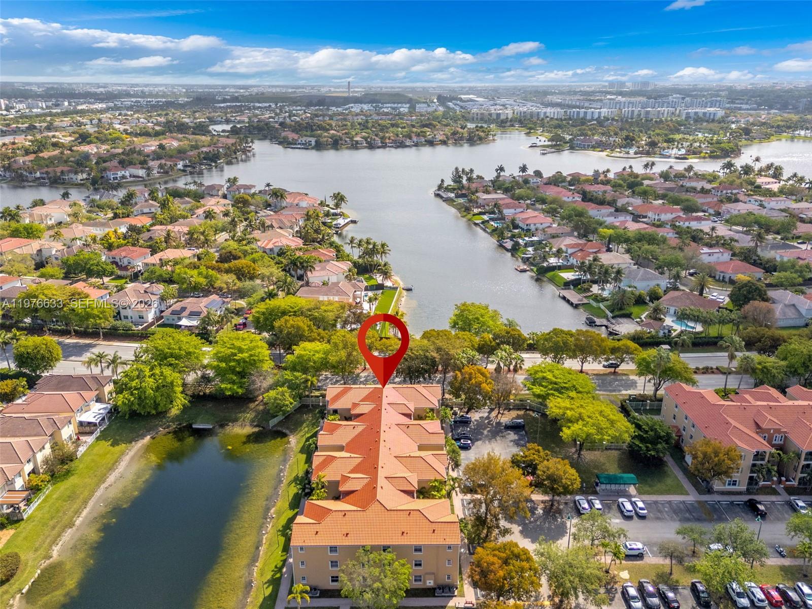 THE COURTS AT DORAL ISLES - Residential