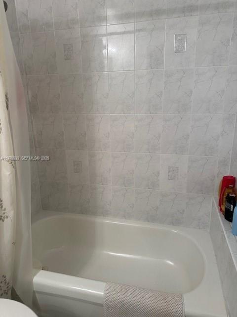 THE COURTS AT DORAL ISLES - Residential