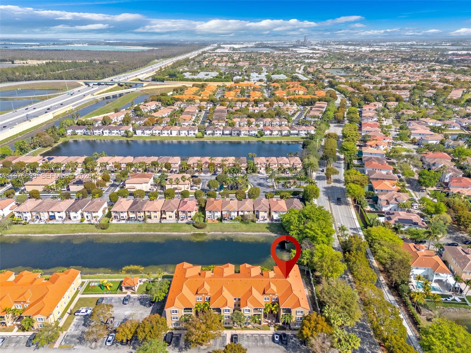 THE COURTS AT DORAL ISLES - Residential