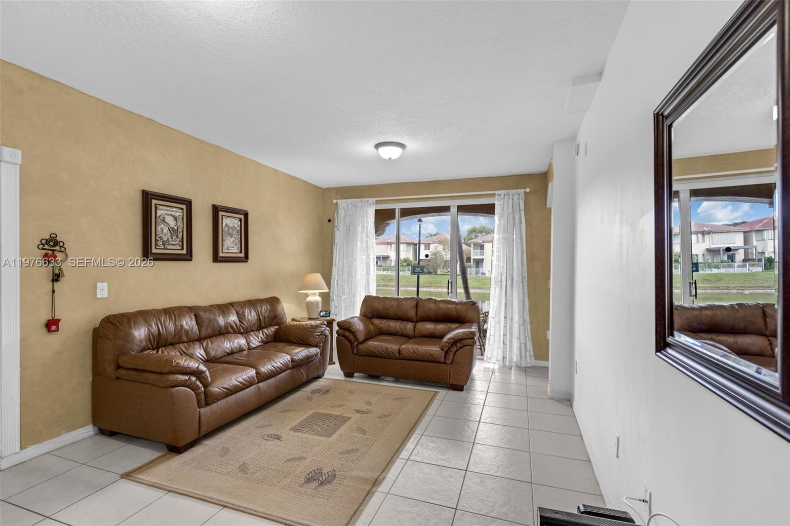 THE COURTS AT DORAL ISLES - Residential