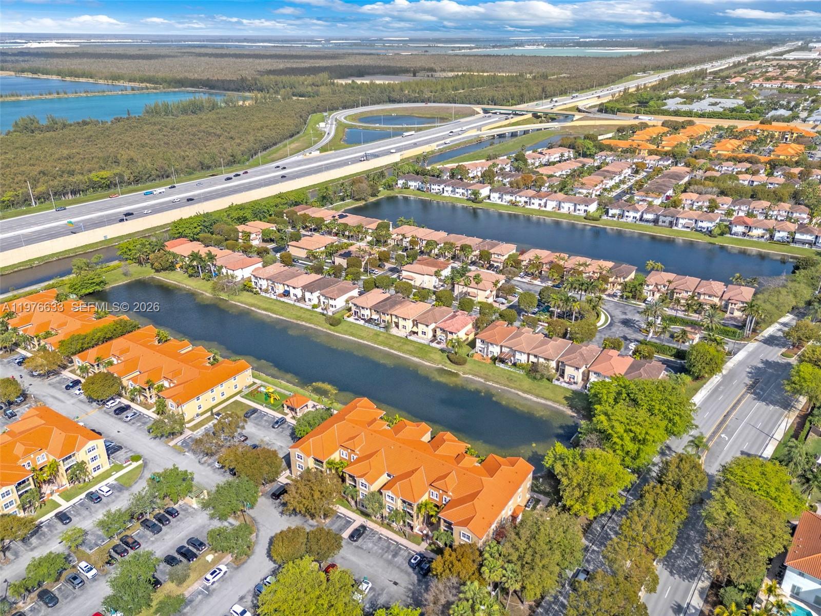 THE COURTS AT DORAL ISLES - Residential