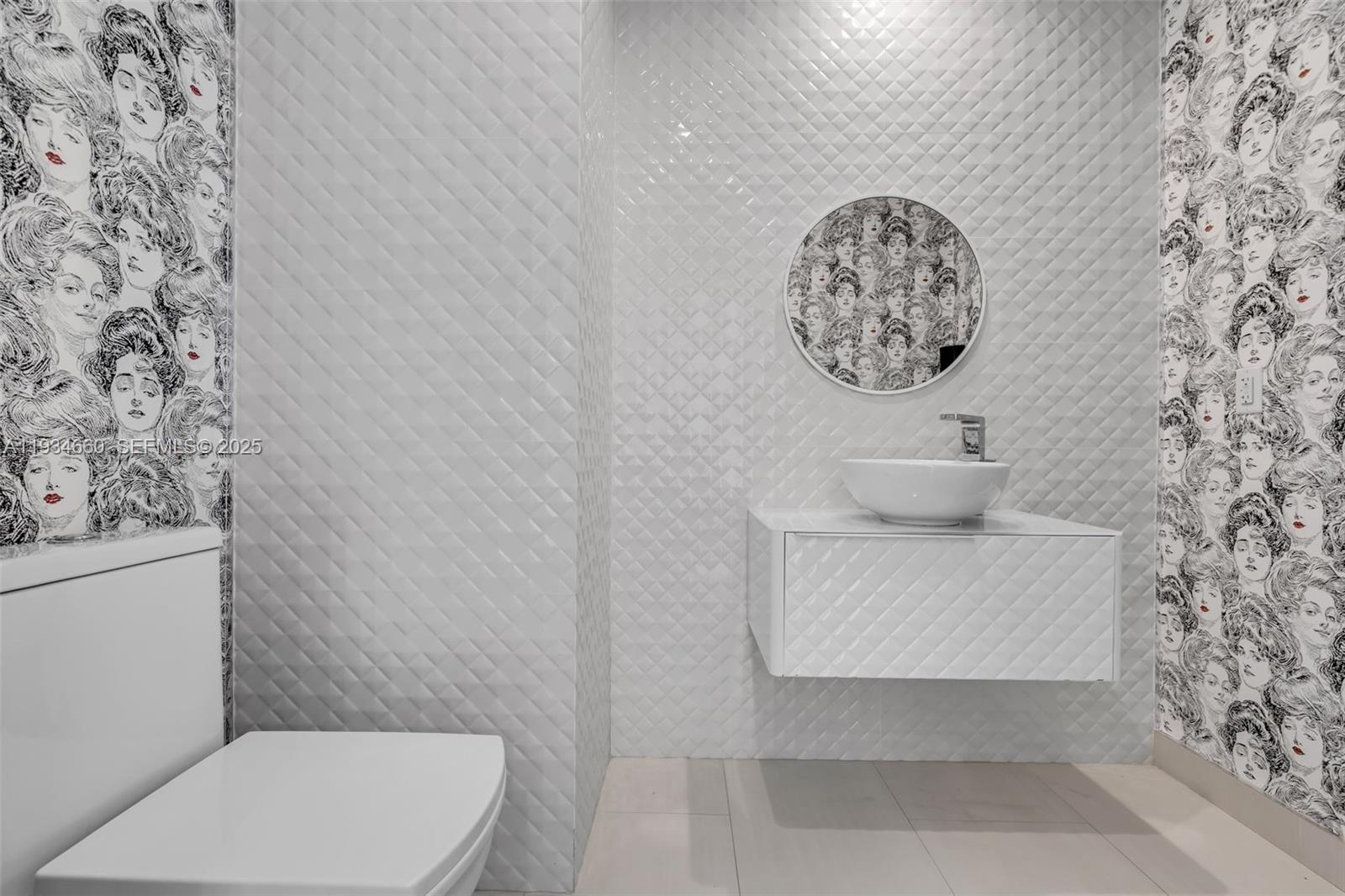 900 BISCAYNE BAY CONDO - Residential