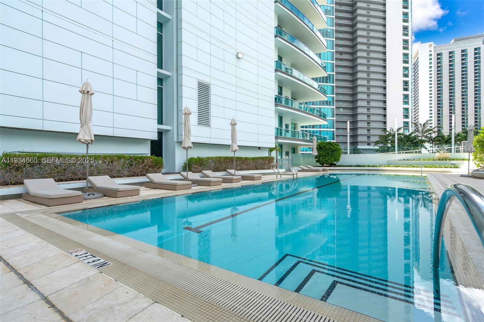 900 BISCAYNE BAY CONDO - Residential