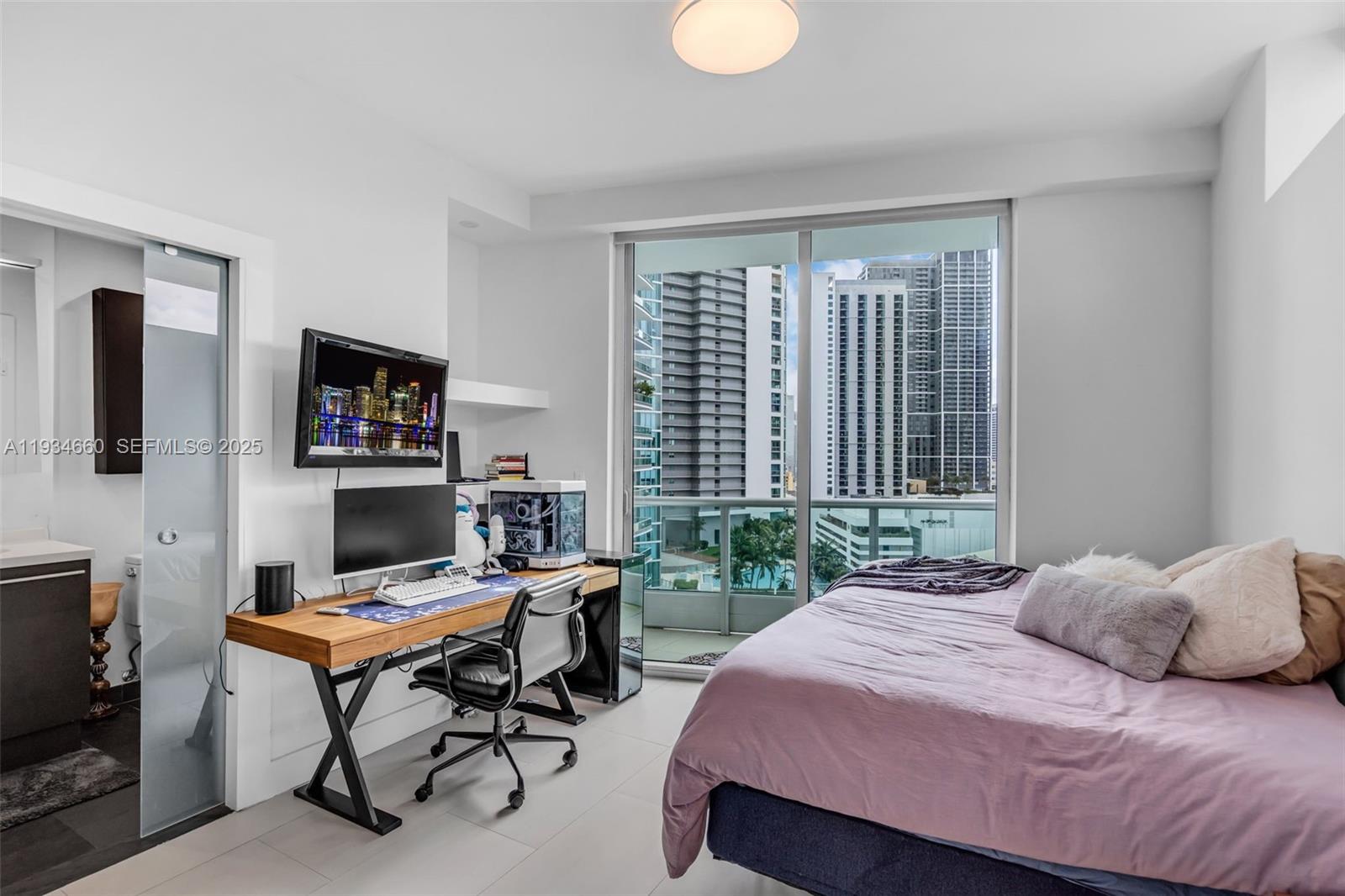 900 BISCAYNE BAY CONDO - Residential