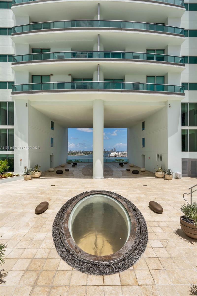 900 BISCAYNE BAY CONDO - Residential