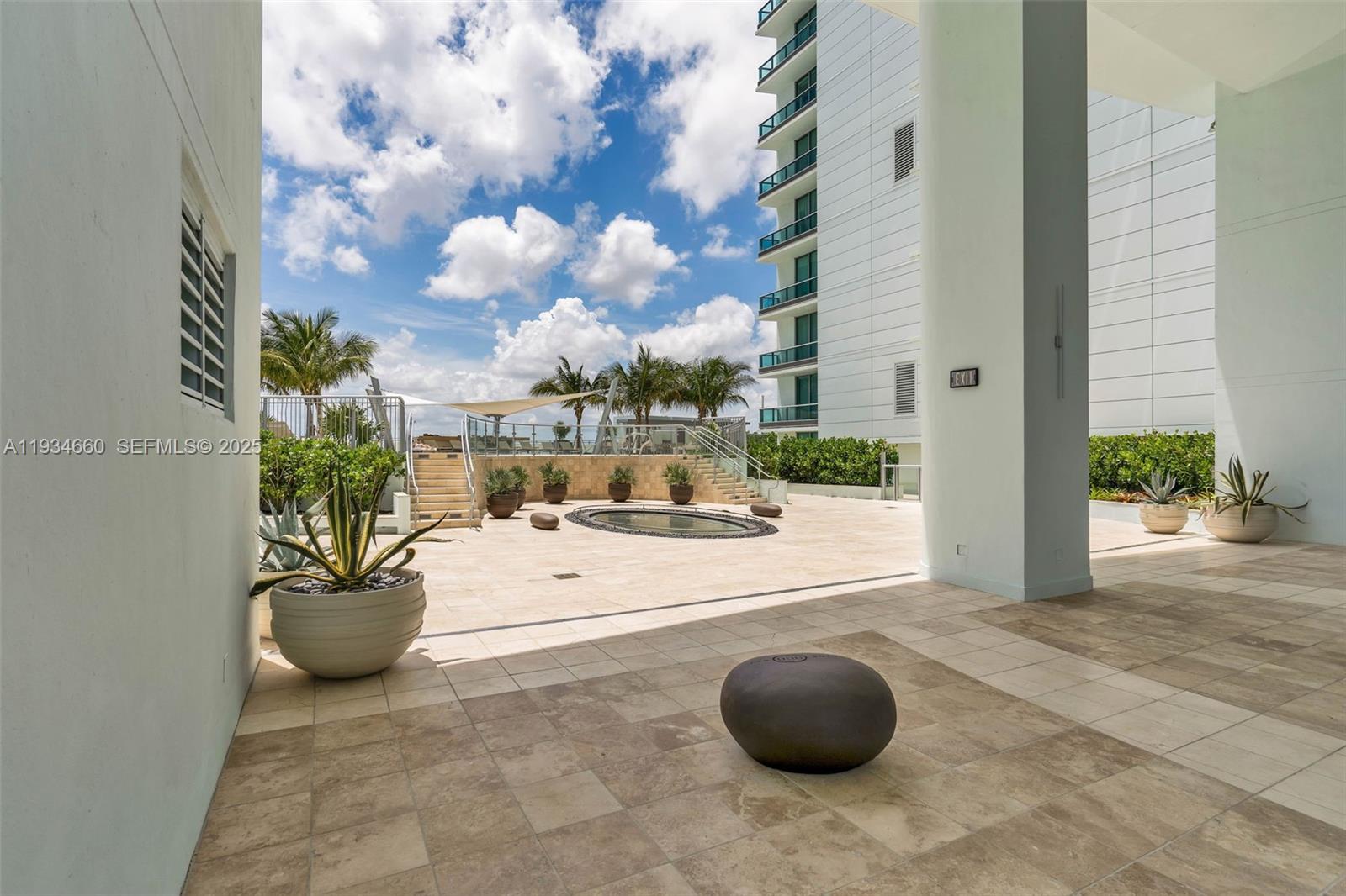 900 BISCAYNE BAY CONDO - Residential