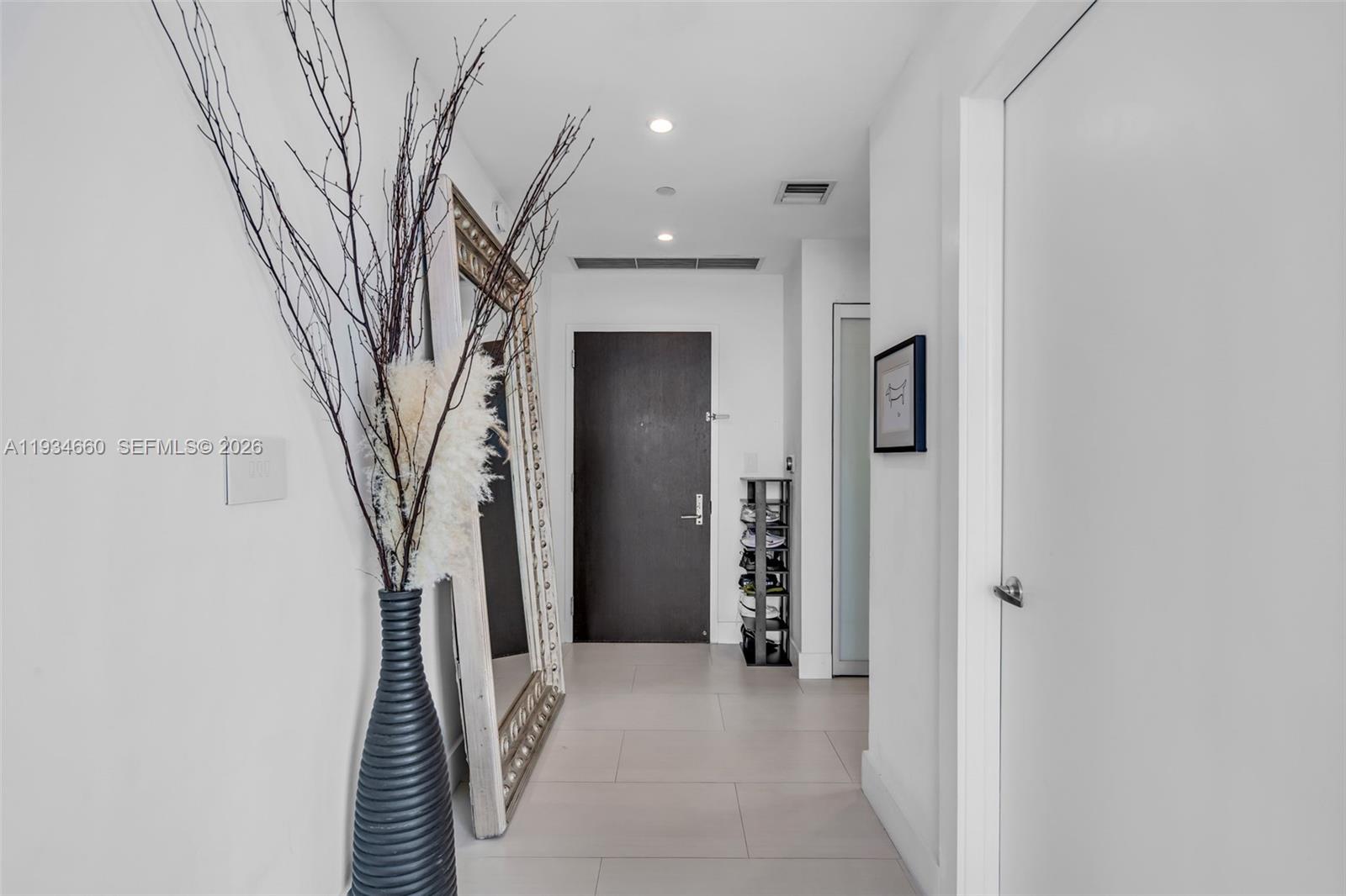 900 BISCAYNE BAY CONDO - Residential