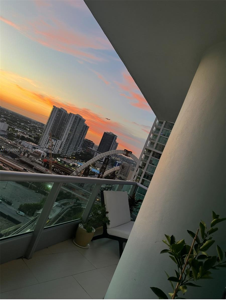 900 BISCAYNE BAY CONDO - Residential