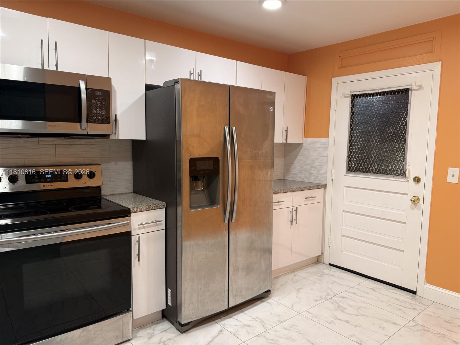 LAUDERDALE OAKS CONDO 7 - Residential