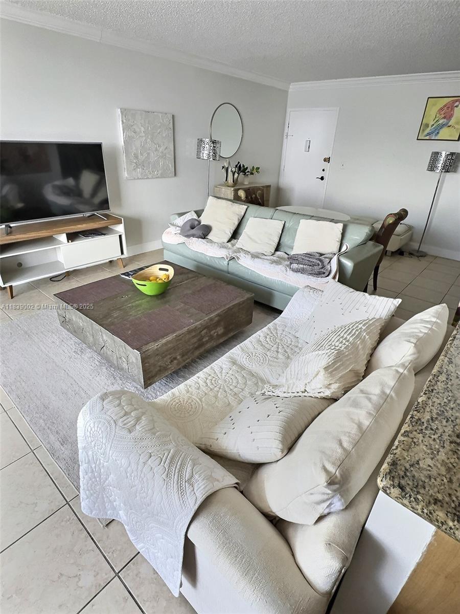 GOLDEN SURF TOWERS CONDO - Residential Lease