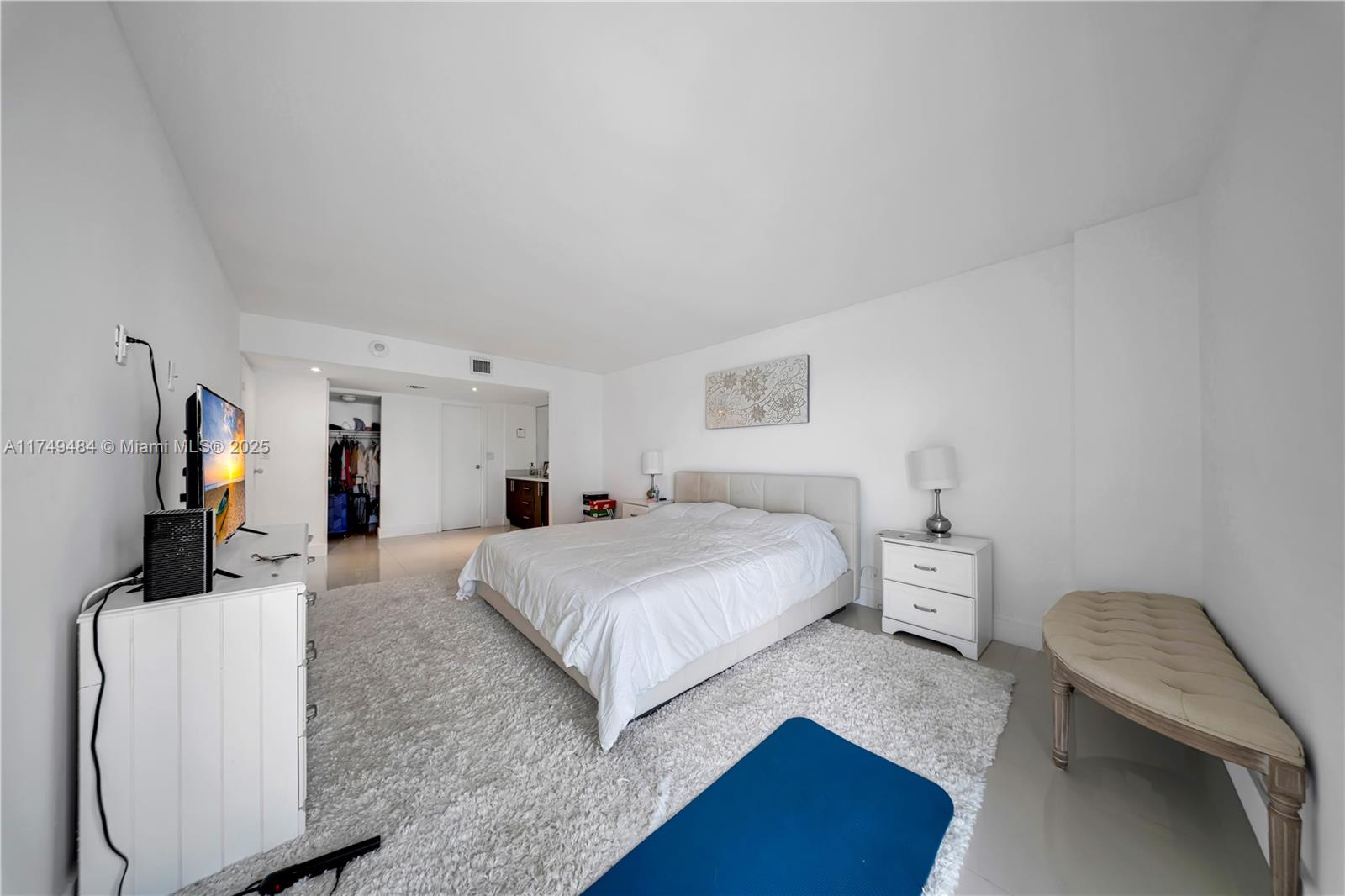 ARLEN HOUSE EAST CONDO - Residential