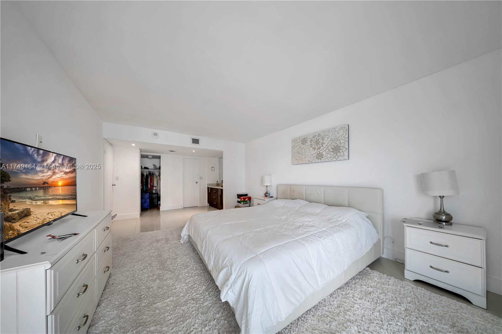 ARLEN HOUSE EAST CONDO - Residential